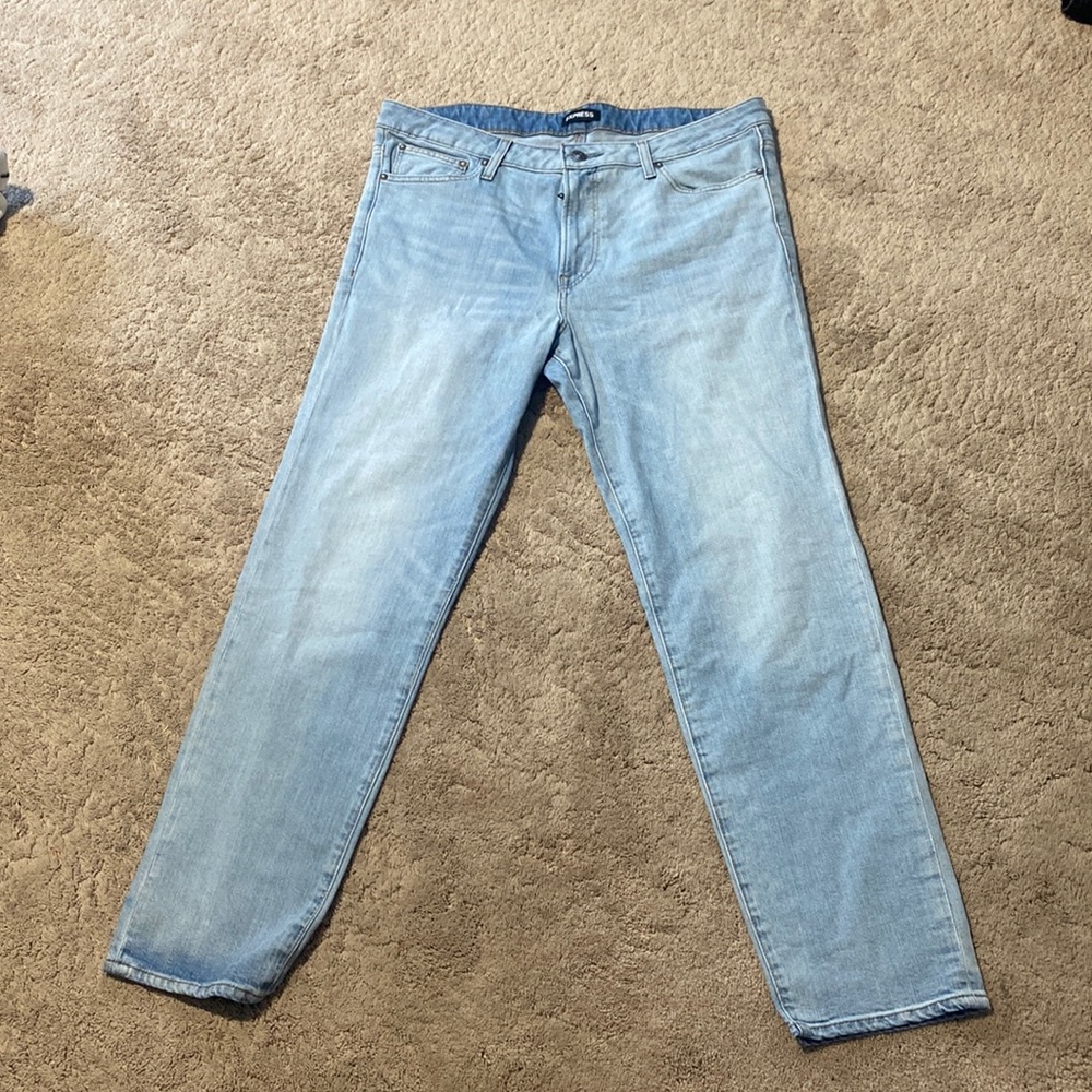 Express Men light wash jeans